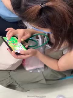 髙抄在打游戏妹子的葡萄干