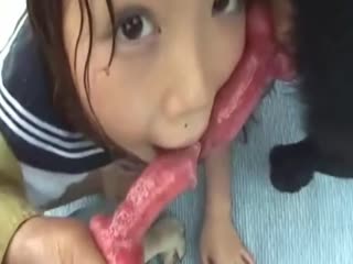 系列狗老公插进穴里就喜欢狗鸡吧的样子要口交两根狗吊